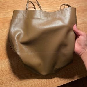 Modern weaving drape oval bucket bag (cocoa)
